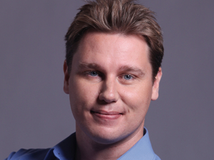 UPDATED: Damien Cummings leaves Samsung, 25 marketing jobs affected