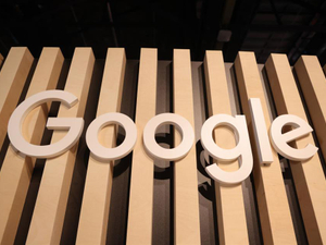 Google ad revenue falls in Q4, reversing several years of growth