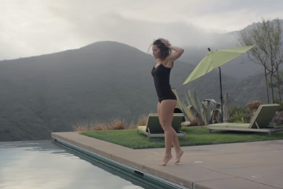 Jockey gets models into ‘Feelin’ Good’ groove, underlines comfort with spirited moves