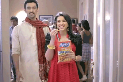 Kurkure's 'tedha' family invites family and friends for 'Extra Large' party