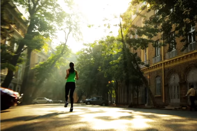 Standard Chartered warms up for Mumbai Marathon, says #RunForAReason