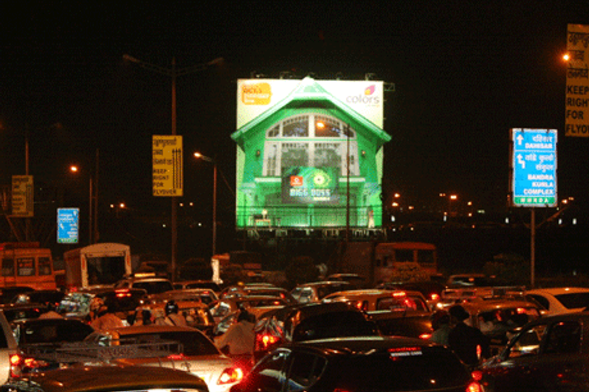Primesite executes Roving Eye, Bigg Boss Sample Flat billboard to promote Bigg Boss