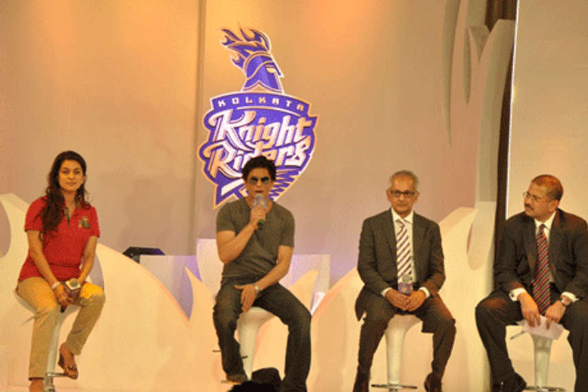 L to R: Juhi Chawla, Shah Rukh Khan, Jay Mehta and Venky Mysore