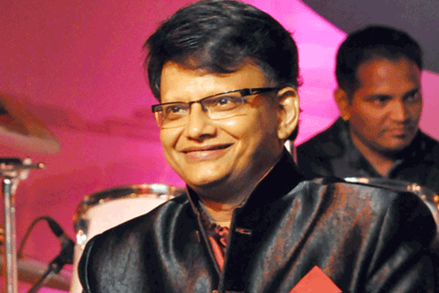 Weekend Fun: Bipin Pandit inks a book