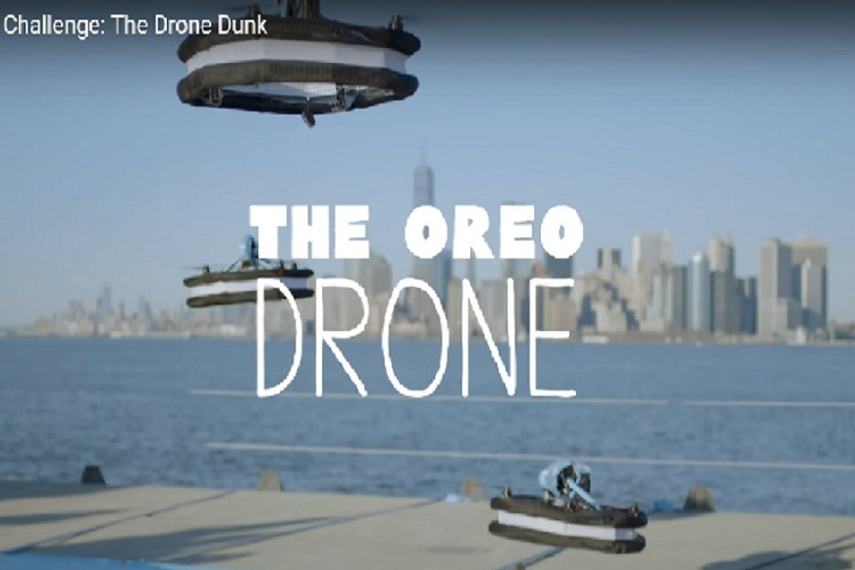 Five cookie-shaped aircrafts took the