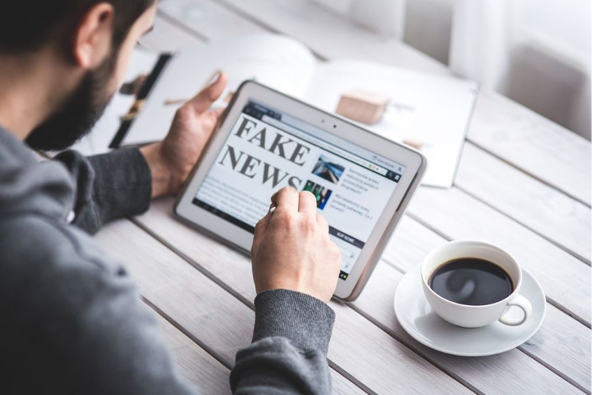 Trust erosion is impacting online shopping and brand interactions. Image source: Pixabay
