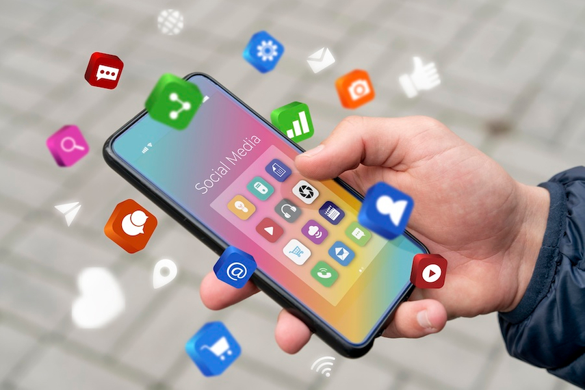 The AI in social media market is expected to reach $5.66 billion by 2028, growing at 28.04% CAGR | Image credit: Freepik.com