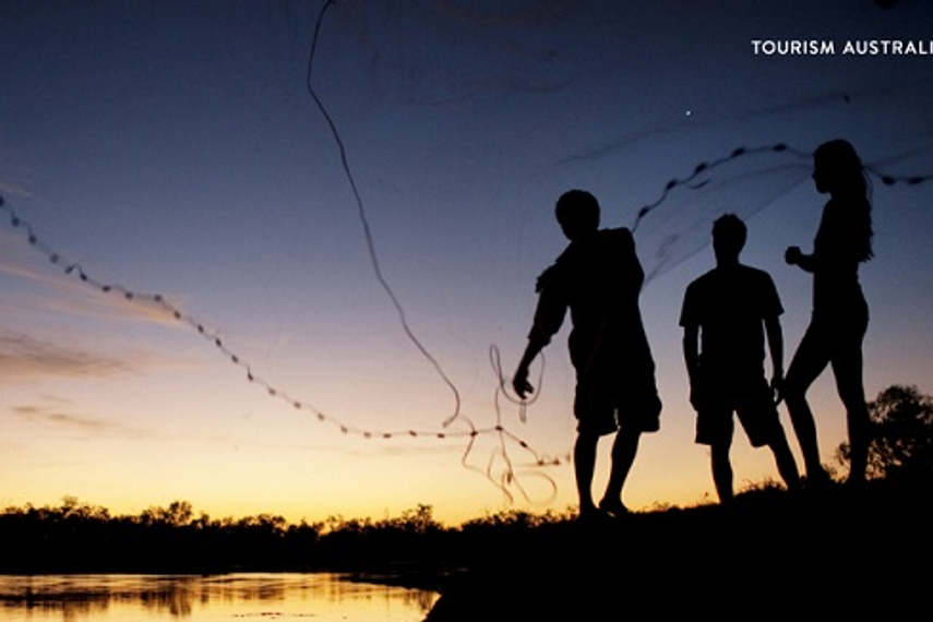 www.tourism.australia.com