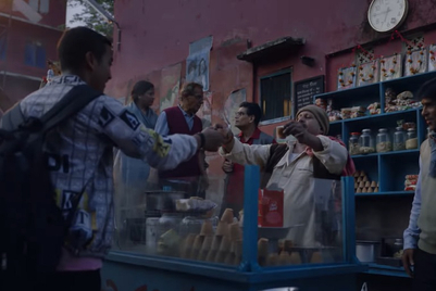 Brooke Bond Red Label equates conversations around a cup of tea to social media