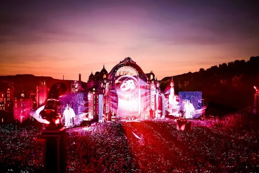 Dogstudio built virtual festival Tomorrowland Around The World