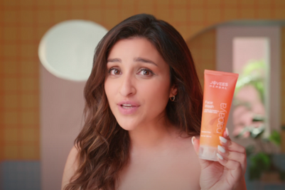 Jovees Herbal helps Parineeti Chopra glow naturally