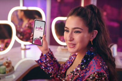 Sara Ali Khan encourages a girl gang to explore their beauty needs with Purplle.com