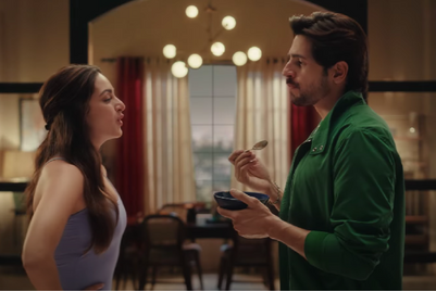 Quaker Oats, Kiara Advani coax Sidharth Malhotra to try his hands in the kitchen