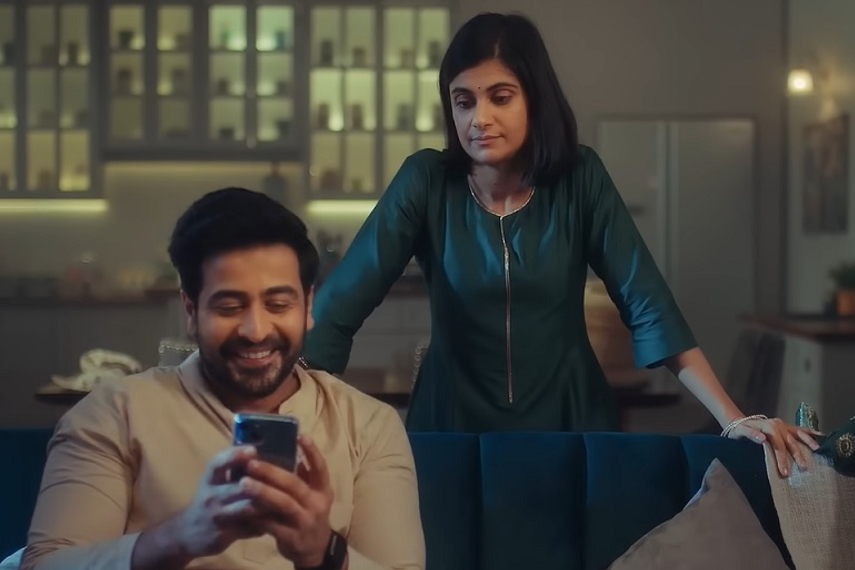 The film sheds light on unequal labour at home during this hosting season