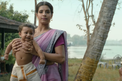 Snuggy Gold sends a blue signal when a baby needs a diaper change