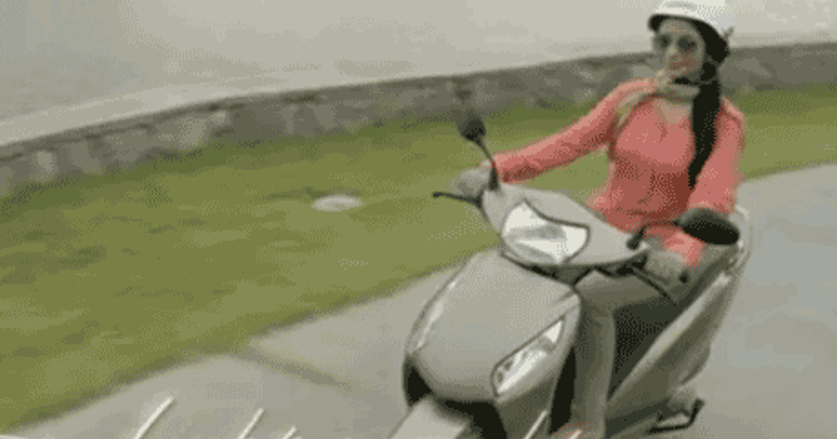 Honda activa ladies sales scooter