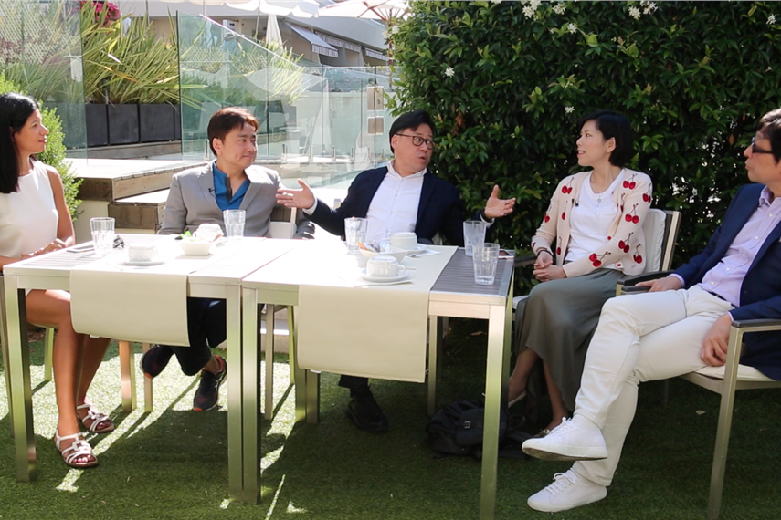 テンセントと電通イージス・ネットワークはこの夏、専属的パートナーシップ契約を締結した。2015年から協業してきた両社が、今回の提携によって目指すものは何か。テンセントの郭斯林(Jeff Kwek)氏、郑香霖(Steven Chang)氏、陈良怡(Meg Chen)氏、電通イージス・ネットワークの山岸紀寛氏に聞いた。