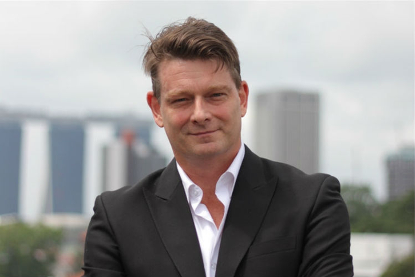 チャールズ・カデル氏