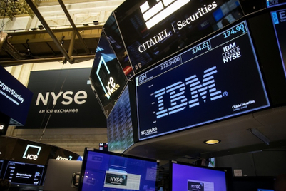 世界マーケティング短信:IBMがコミュニケーション部門などで人員削減