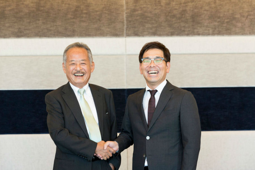 TYO代表取締役の吉田博昭氏(左)と、AOI Pro.代表取締役の中江康人氏