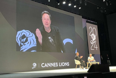 イーロン・マスク氏、広告主への暴言や「愚かだった投稿」について語る