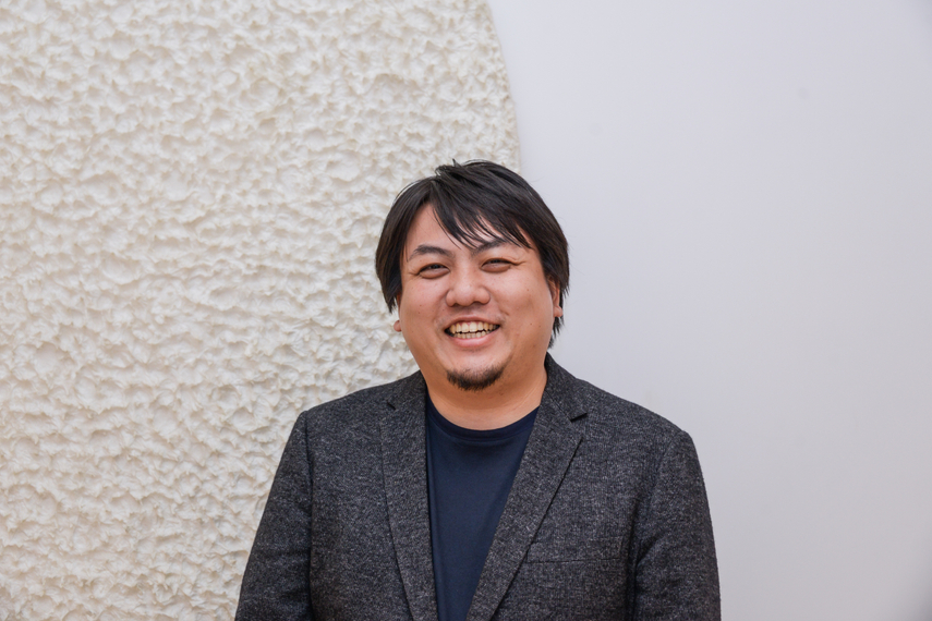 鈴木瑛氏