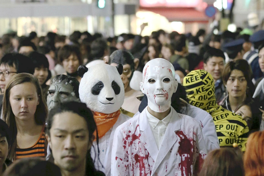 昨年の渋谷でのハロウィンの模様(写真:片岡航希 / 読売新聞 写真提供:AFP)