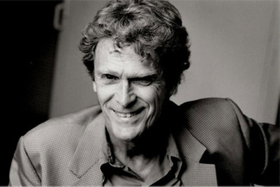 英国広告界、「若さ崇拝」の弊害