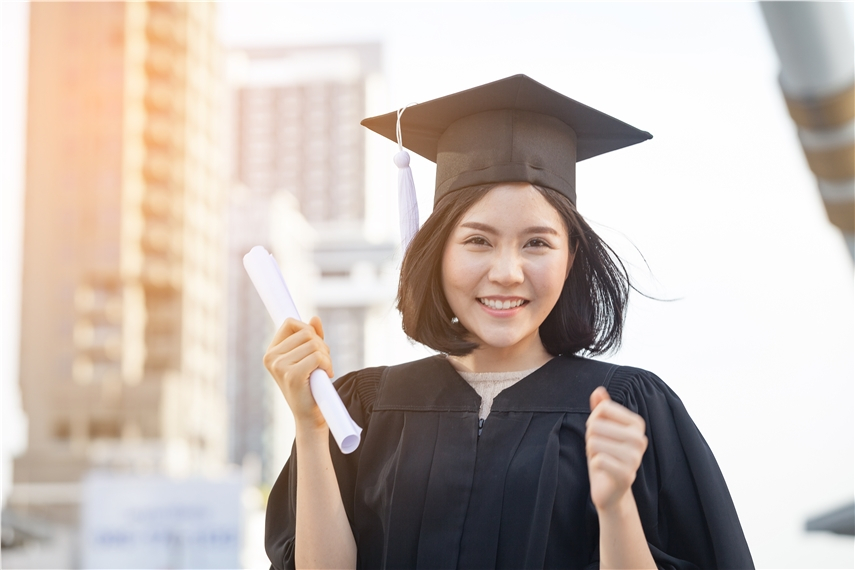 マーケティングの学位は、広告会社で生き残るのに有利?