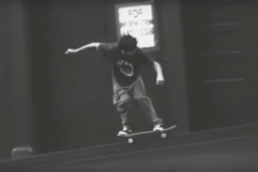 良質のブランドコンテンツは、時代を経ても色褪せない。人気ブランド「シュプリーム」が20年以上前に制作したビデオの価値を、改めて吟味する。