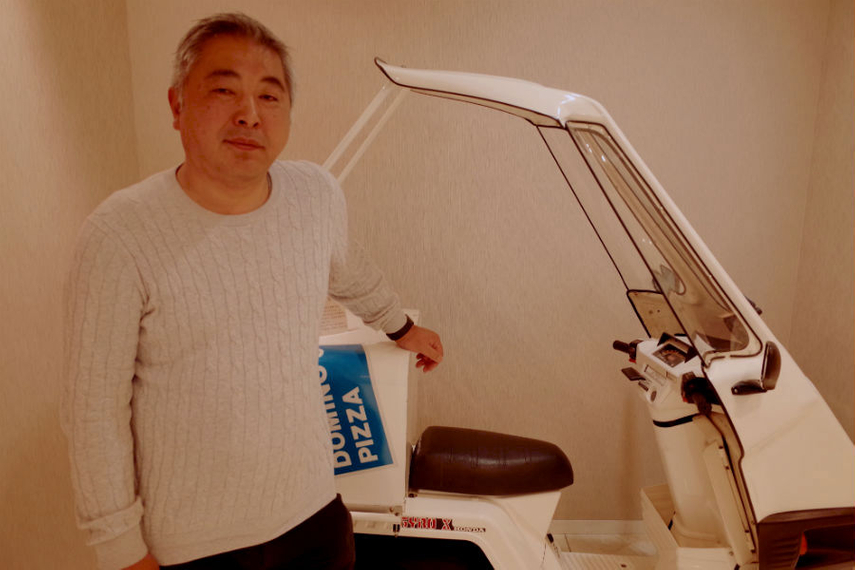 富永朋信氏