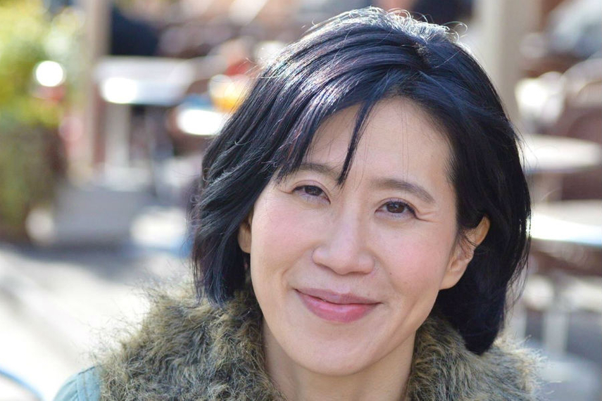 秋澤知子氏