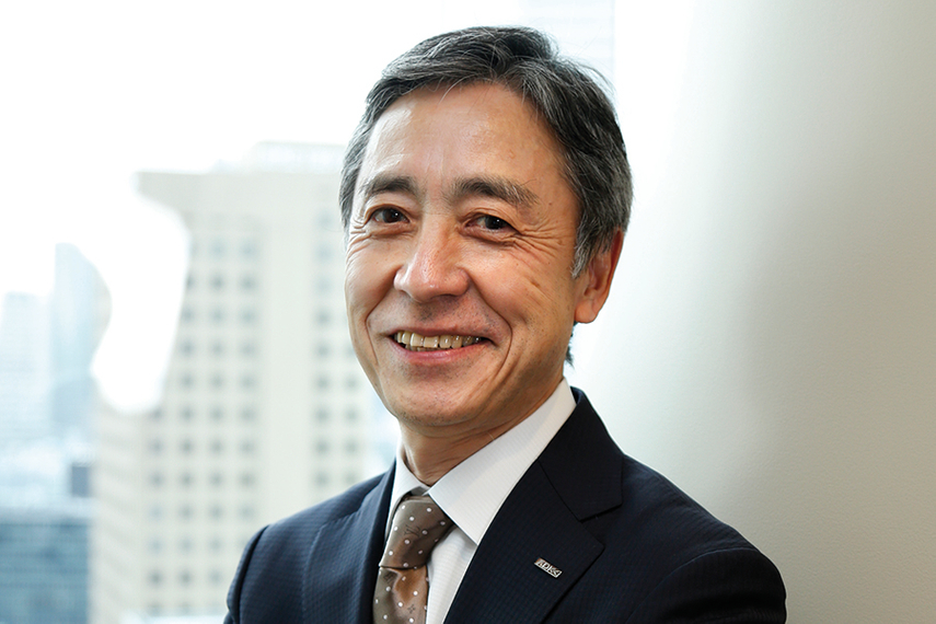 植野伸一氏