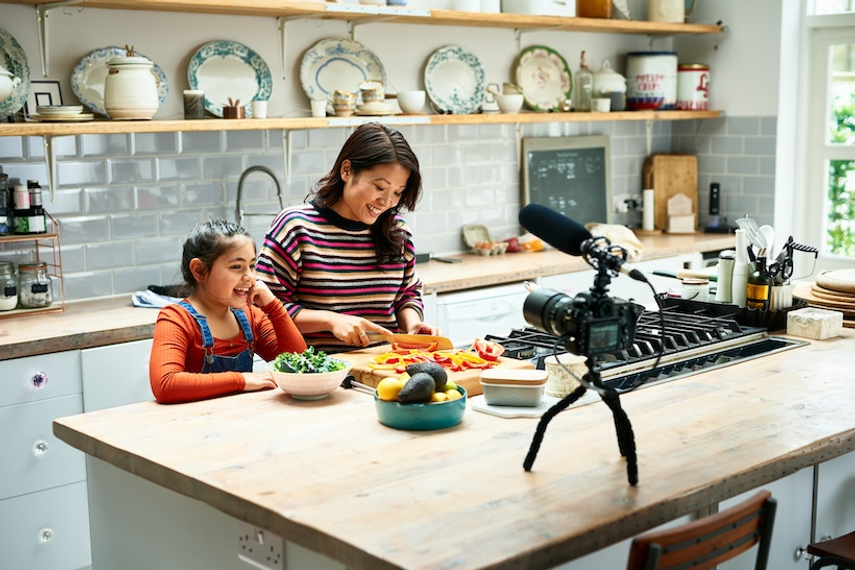 世界マーケティング短信:子どもインフルエンサーにも報酬を