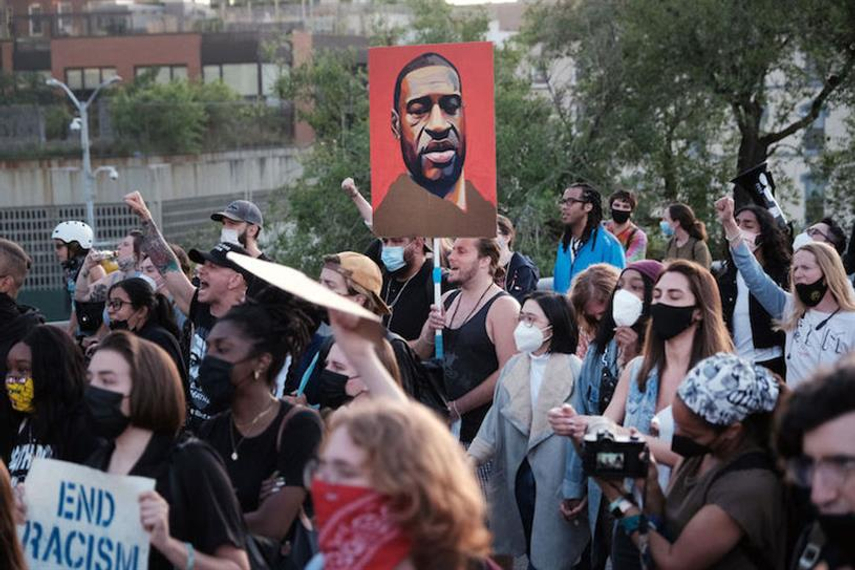 フロイド氏事件1年:ブランドは「公約」を守ったのか