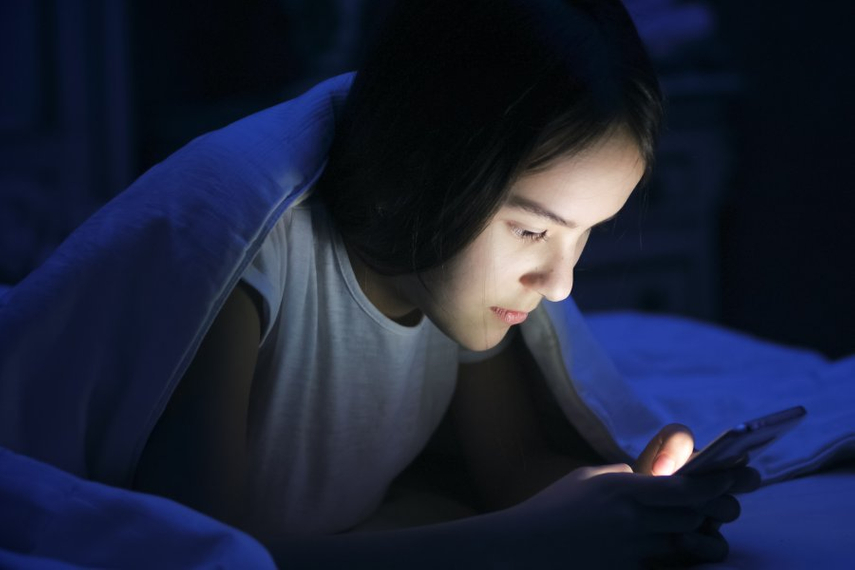 世界マーケティング短信:ソーシャルメディアの光と影