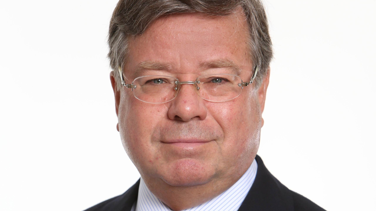 Frank Sixt: 28 years as a CFO in Asia Frank Sixt: 28 years as a CFO in Asia