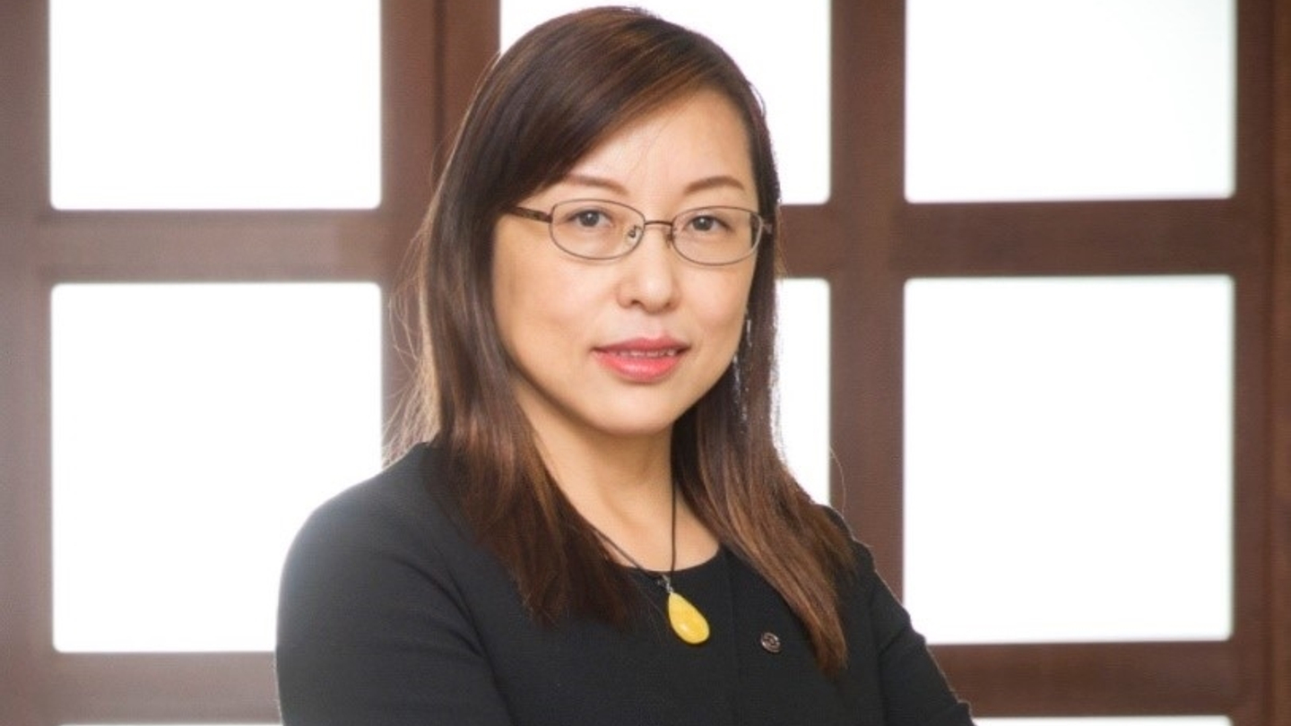 How treasurers can capture rising RMB opportunities How treasurers can capture rising RMB opportunities