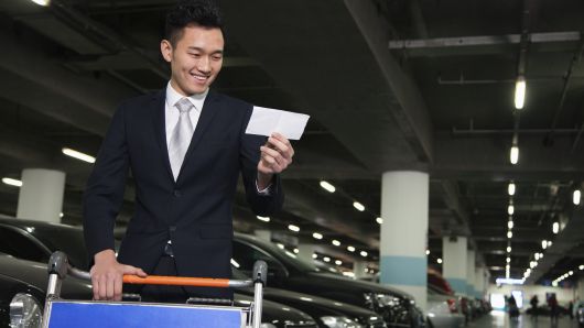 China's BMW dealer opens up on cross-border sweeping in the Shanghai FTZ China's BMW dealer opens up on cross-border sweeping in the Shanghai FTZ