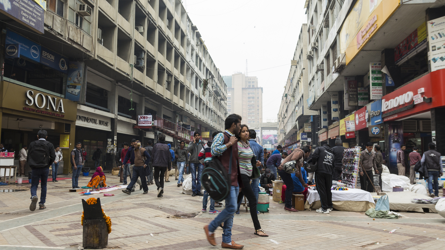 India opens the doors to FDI; Apple and Ikea ready to step through India opens the doors to FDI; Apple and Ikea ready to step through