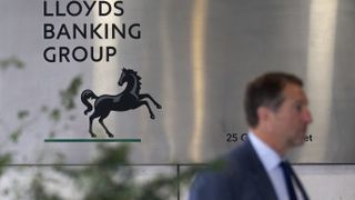 Lloyds becomes first commercial lender to issue Sonia-based bonds Lloyds becomes first commercial lender to issue Sonia-based bonds
