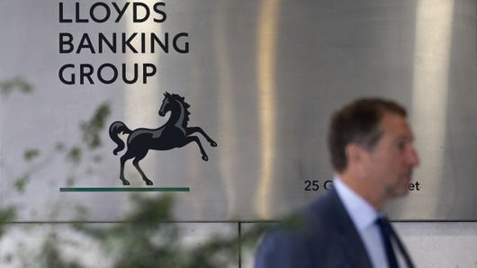 Lloyds becomes first commercial lender to issue Sonia-based bonds Lloyds becomes first commercial lender to issue Sonia-based bonds