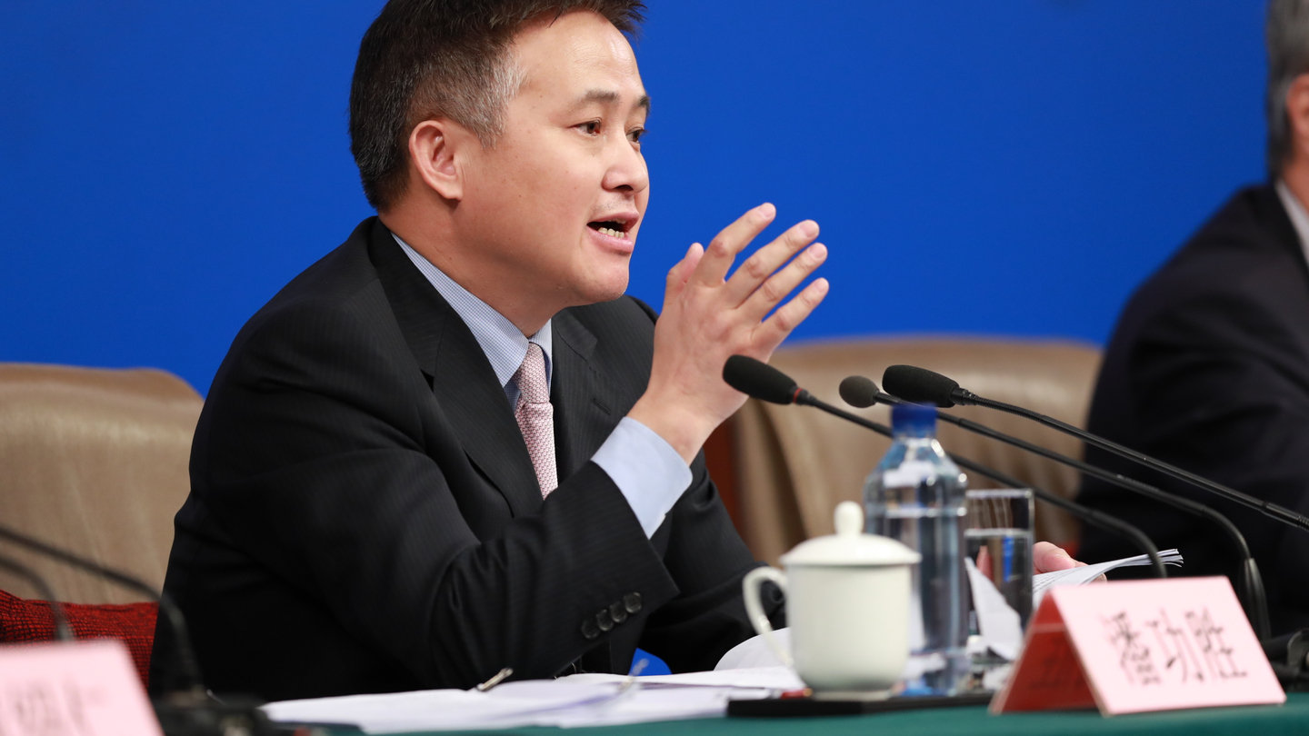 Safe pair of hands: Pan Gongsheng Safe pair of hands: Pan Gongsheng