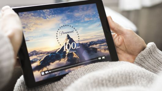 Paramount: China's capital controls call 'cut' on $1 billion film deal Paramount: China's capital controls call 'cut' on $1 billion film deal