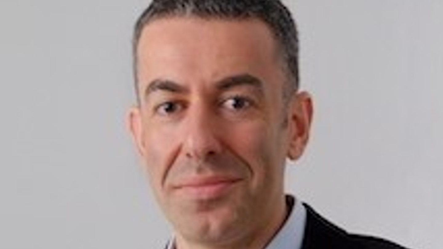 Embracing the future of real-time bank connectivity with APIs Embracing the future of real-time bank connectivity with APIs