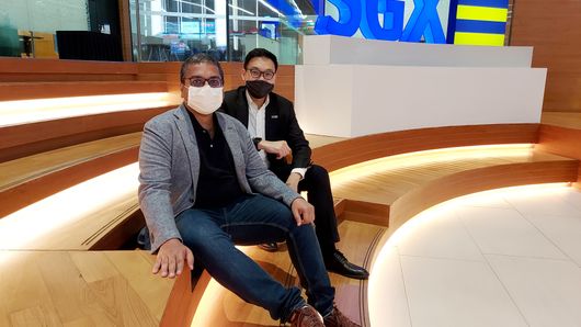 Temasek's Pradyumna Agrawal (L) with Singapore Exchange's Lee Beng Hong. Temasek's Pradyumna Agrawal (L) with Singapore Exchange's Lee Beng Hong.