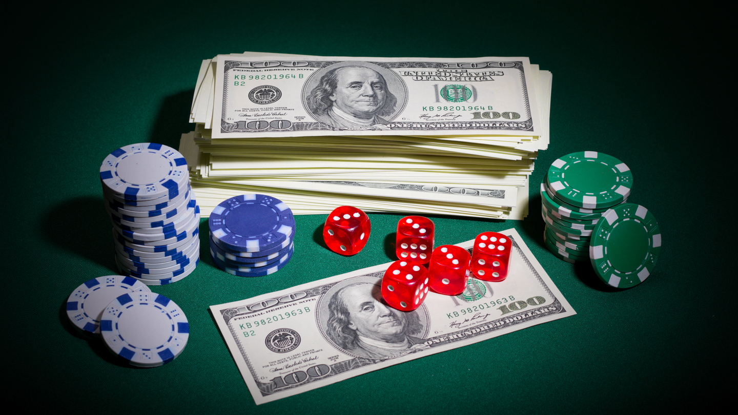 Weaker RMB could wipe out $2.4bln of Taiwan banks’ assets: Fitch Weaker RMB could wipe out $2.4bln of Taiwan banks’ assets: Fitch