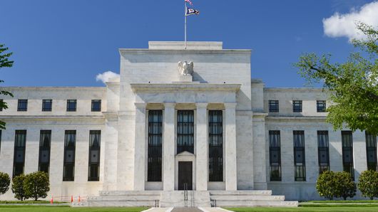 US Fed holds rates and cites "high level of uncertainty" for economic outlook US Fed holds rates and cites "high level of uncertainty" for economic outlook