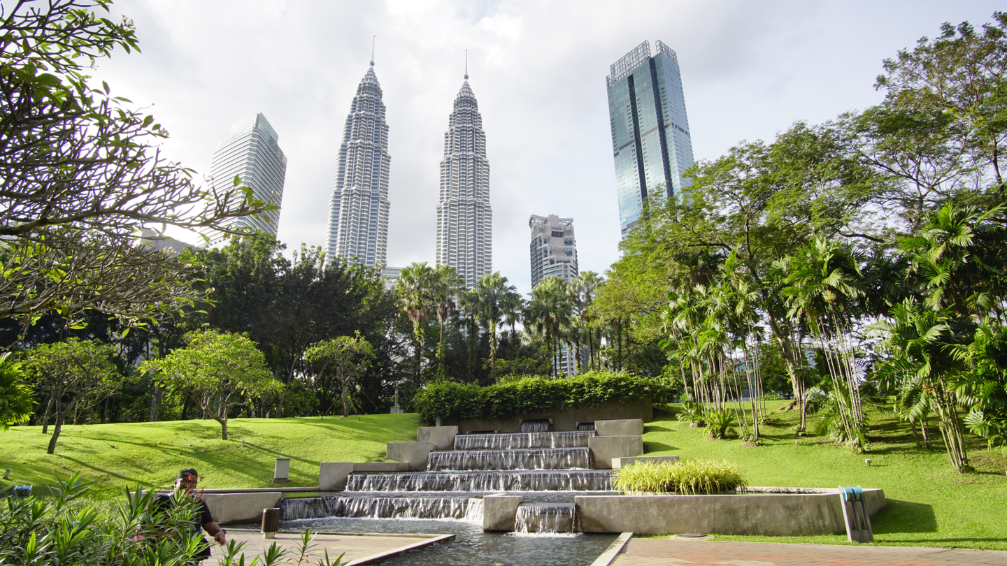 Petronas Towers in Kuala Lumpur, Malaysia Petronas Towers in Kuala Lumpur, Malaysia