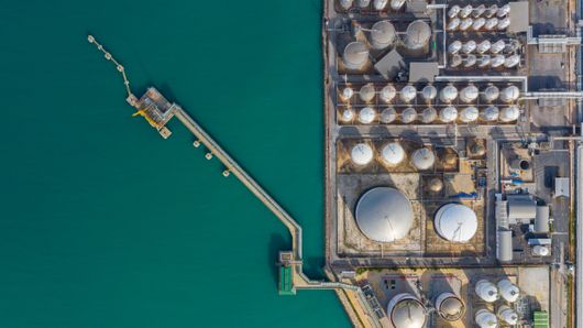 Standard Chartered, Trafigura and Advario complete electronic oil financing Standard Chartered, Trafigura and Advario complete electronic oil financing